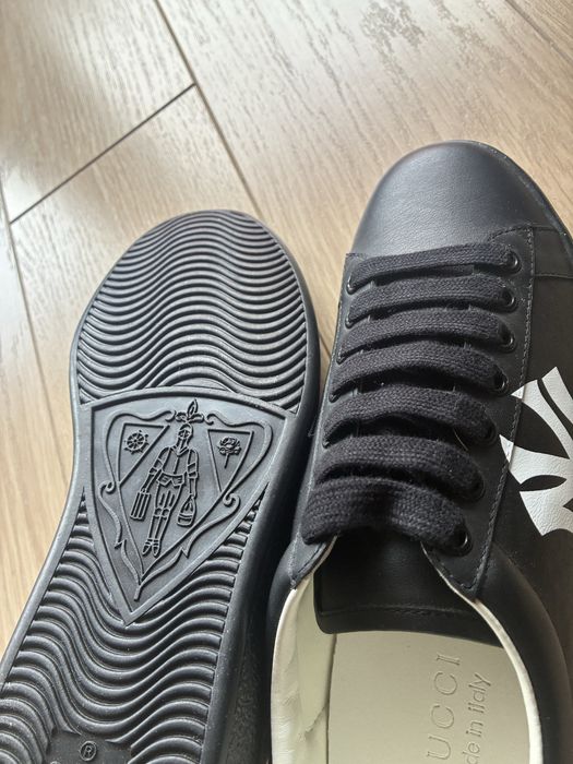Stylowe sneakersy Unisex od ręki Gucci