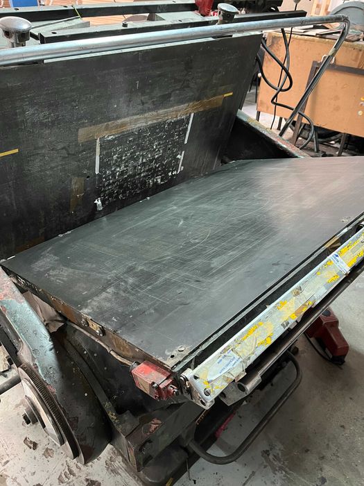 Maquina de corte e binco trucoladora