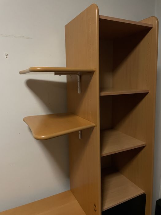 Móvel Conjunto (Secretária, Gavetas e Estantes)