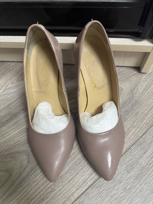 Туфлі лодочки каблук