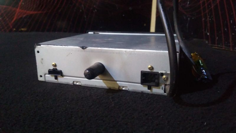 Radio Volkswagen Passat (3B3)