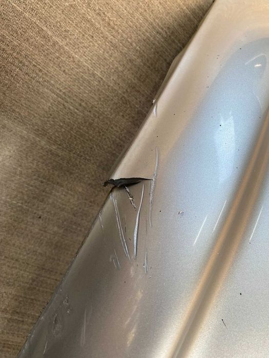 Zderzak przedni toyota yaris I kolor 199