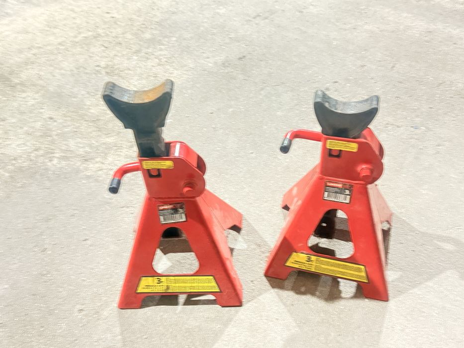 Cavaletes para automóvel