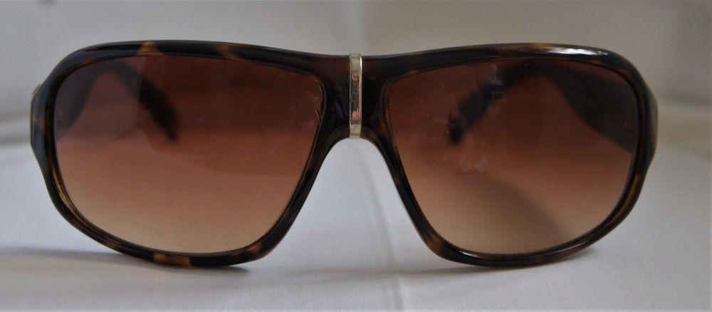 Óculos sol com proteção UV