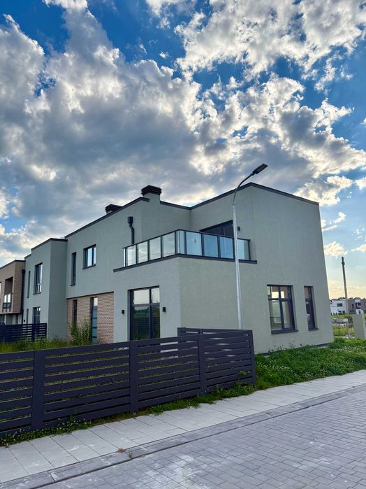 Без комісії! Продаж кутового котеджу 155,2 м² у КМ “Липові Роси”, гараж, тераса