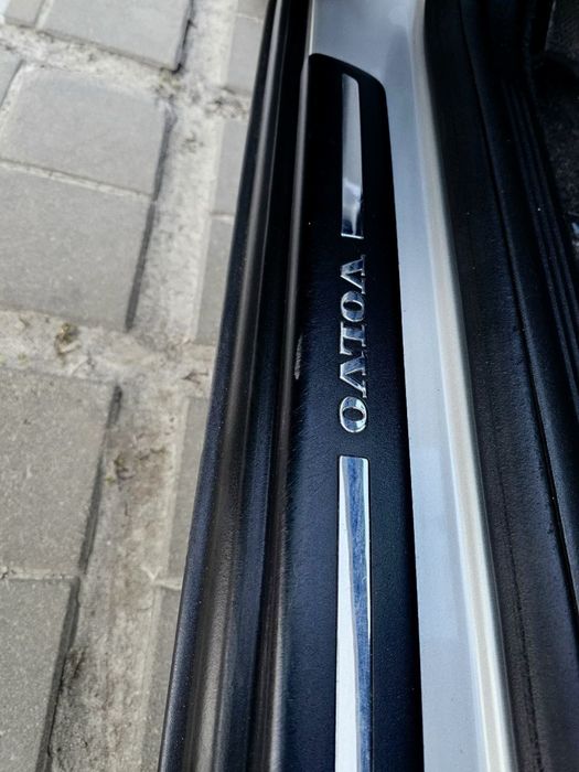 Терміново продам надійний Volvo v50 1.6D