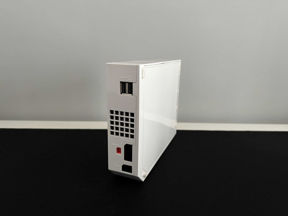 Konsola Nintendo Wii + Akcesoria i dodatki [Biała] 256GB