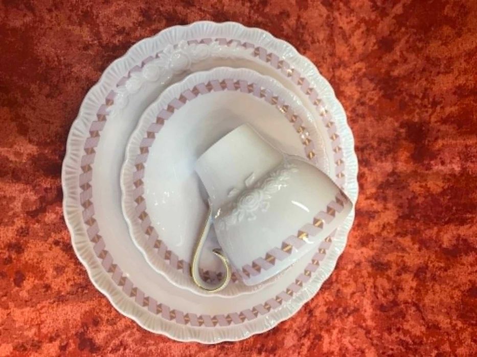 Serwis Hutschenreuther rozowy - Porcelaine Rose - 6 osob