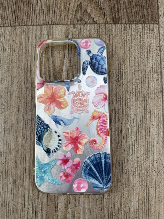 Продам чехлы на Iphone 15 pro