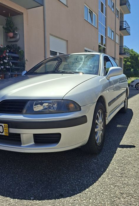 Oportunidade: Mitsubishi Carisma 177.000 km
