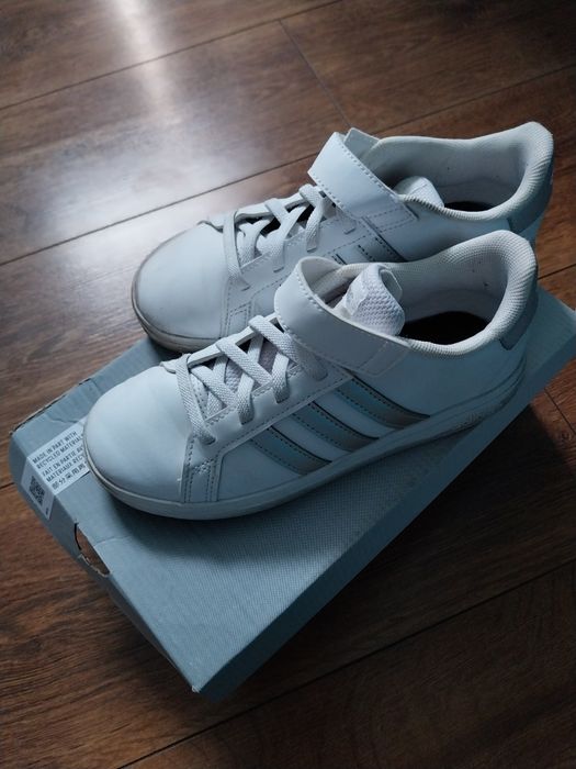 Buty dla dziewczynki