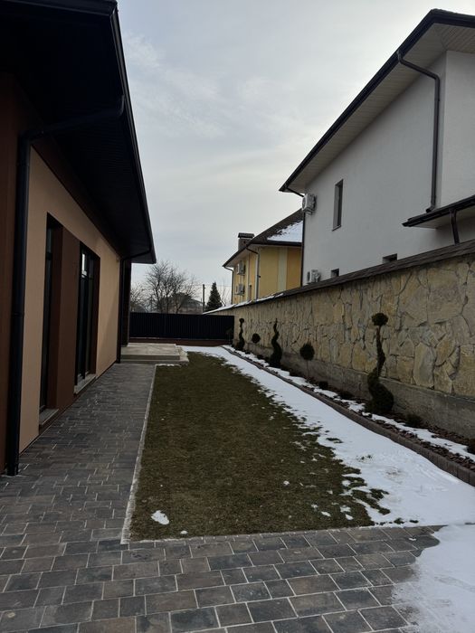 Новий будинок в с.Коровія