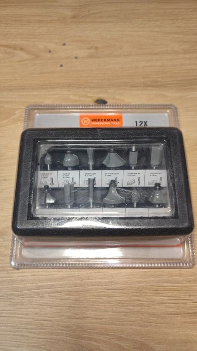 Frezarka Makita bezszczotkowa, komplet, ładowarka,bateria + dodatki