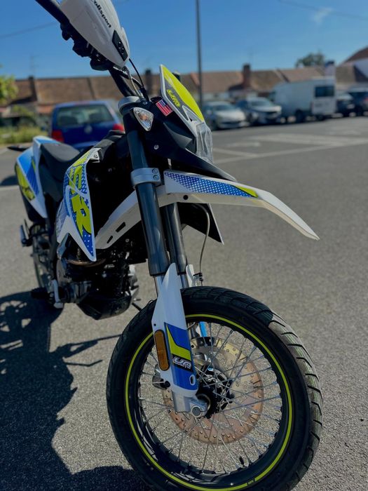 UM DSR 125