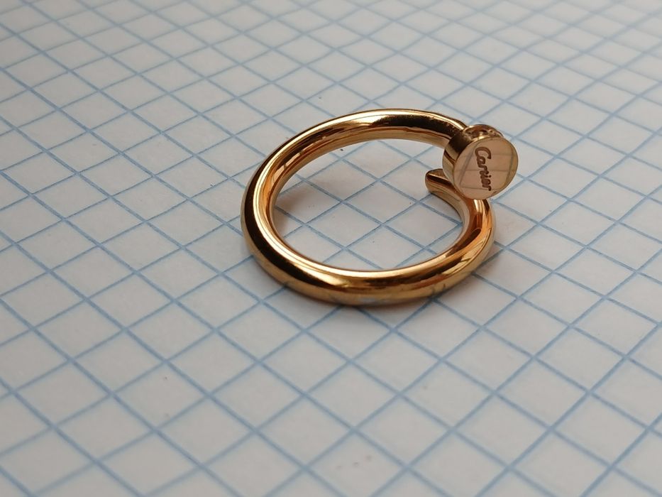 Женское кольцо Cartier