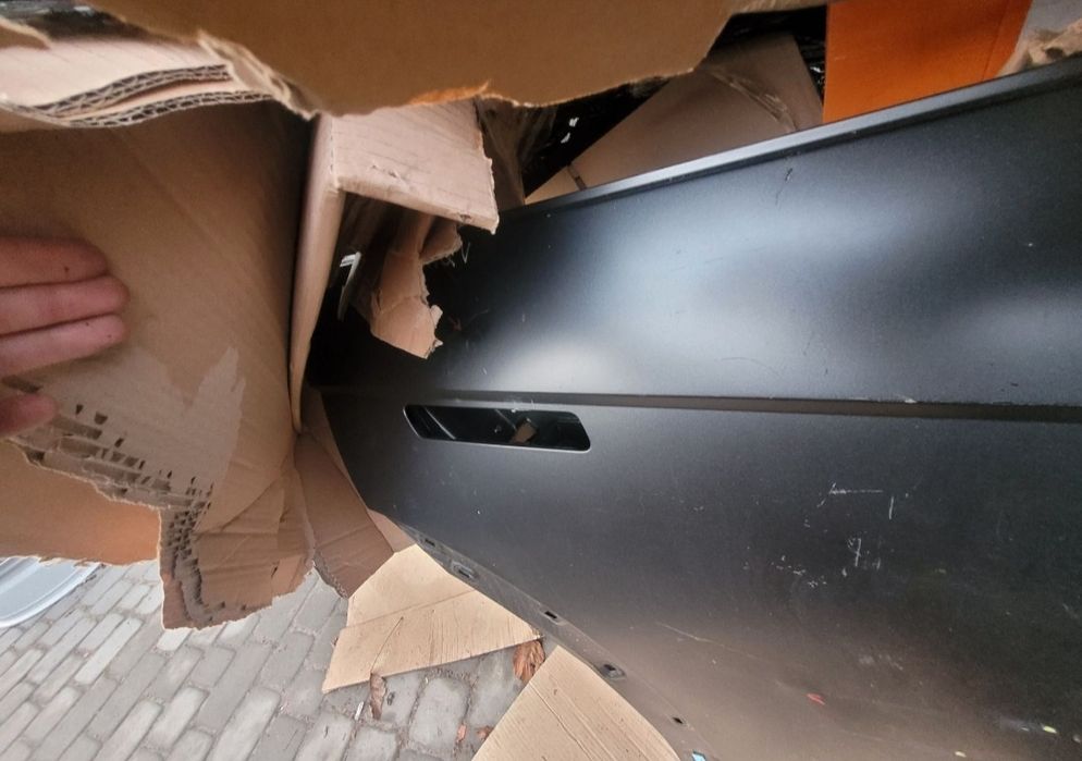 Дверка / Дверь задня права пасажирська сторона Hyundai Ioniq 5