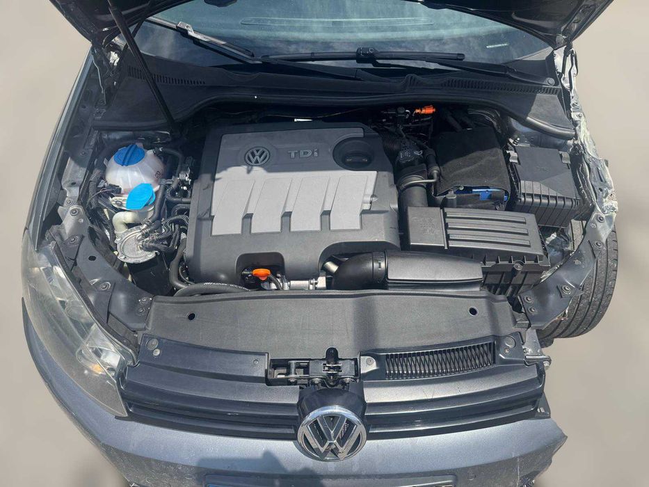 VOLKSWAGEN Golf VI Variant 1.6 TDI de 2012 Salvado