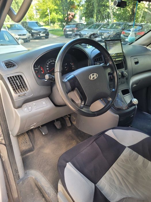 Hyundai H1 2008r