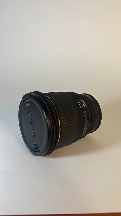 Obiektyw Sigma 28 mm f/1.8 EX DG - bardzo jasny, montaż Sony A/Minolta