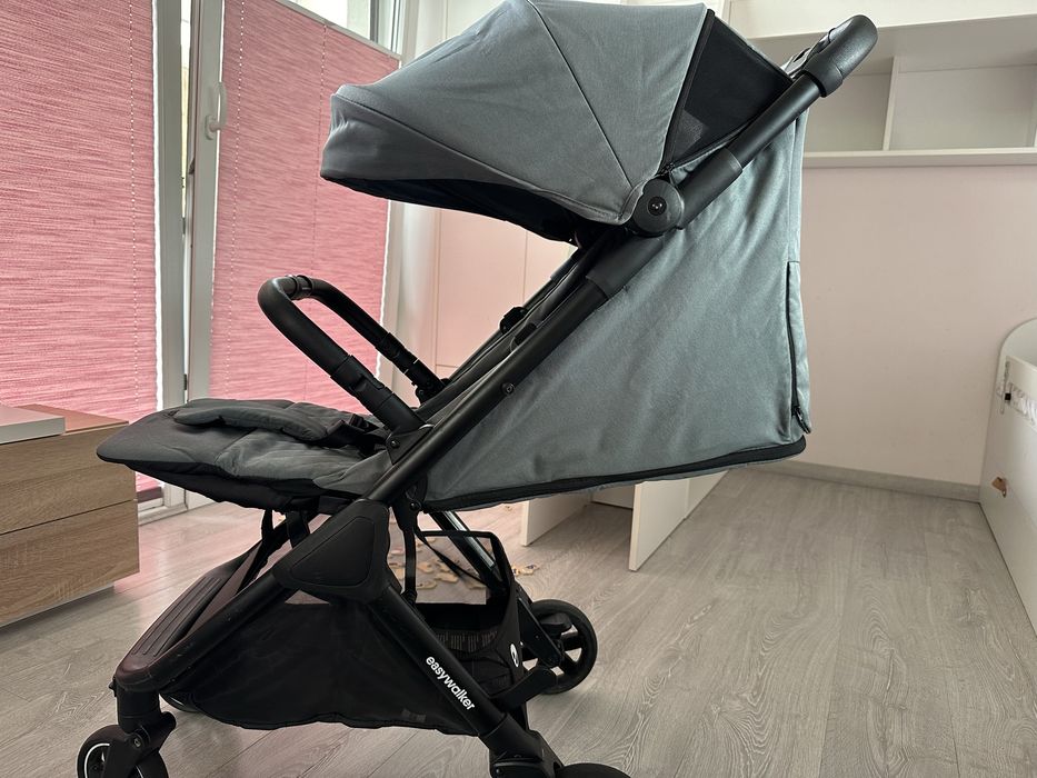 Коляска прогулочная