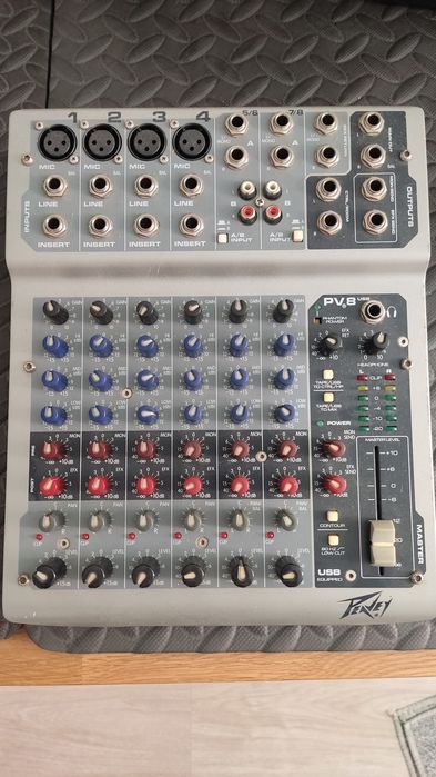Mesa mistura. Peavey PV8 usb