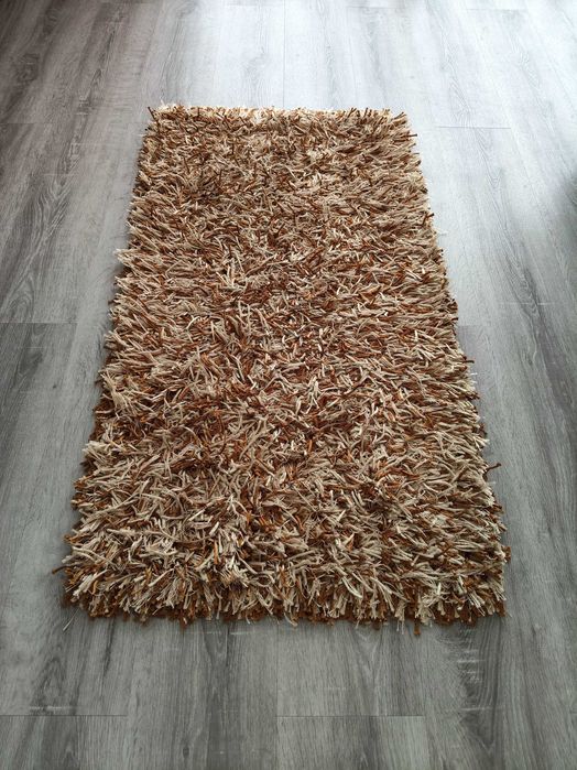 2 tapetes shaggy, beje e castanho, 1,15cm x 0,55cm