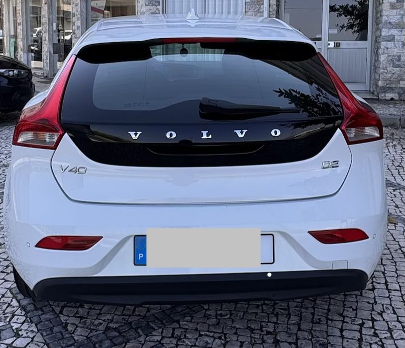 Volvo V40 D2 Kinetic | Nacional | Outubro 2017 | Excelente Estado