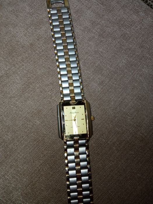 Женские наручные часы Philip Persio