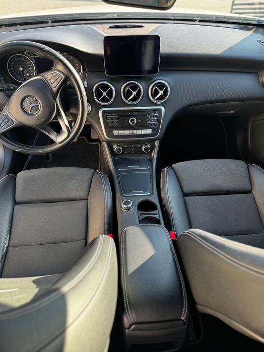 Mercedes Benz A160