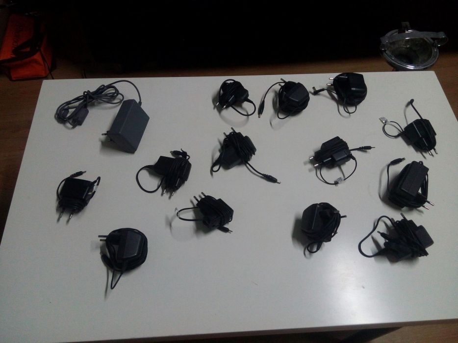 Carregadores variados .