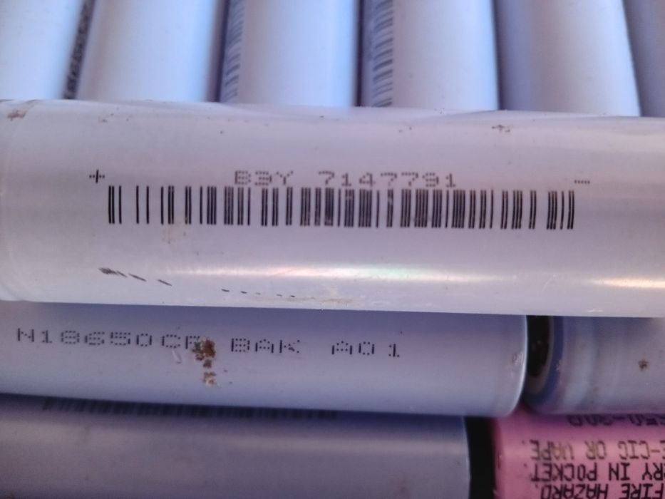 Продам акб БУ 18650