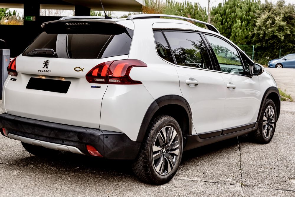 Peugeot 2008 GT Line 1.2 110cv