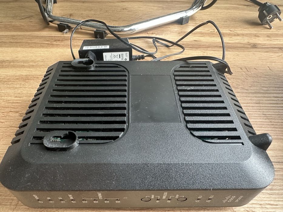 Router CISCO EPC3928