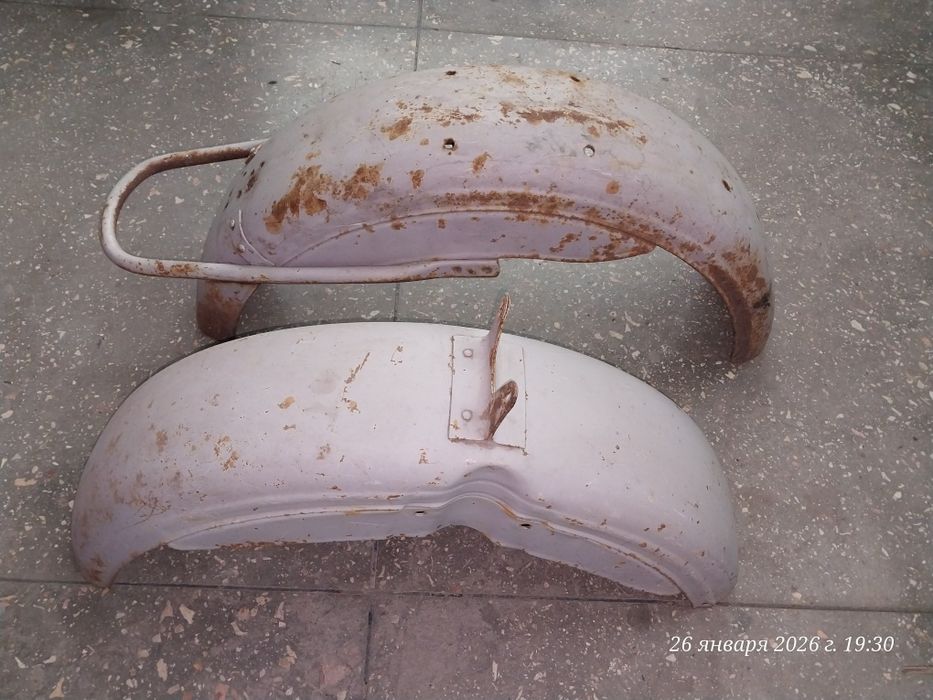 Крыло перед зад Урал новое