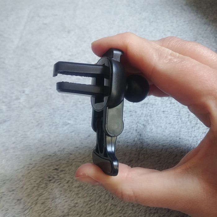 magnetyczny uchwyt samochodowy ładowarka indukcyjna