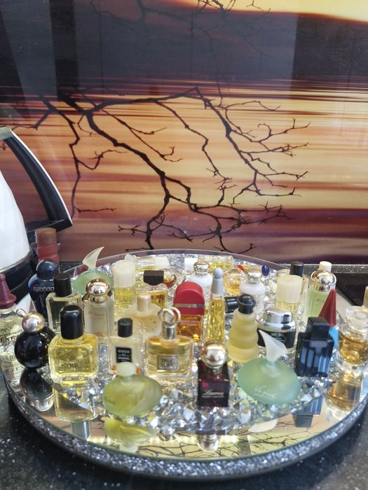 Perfumy Vintage ponad 40 sztuk Chloe Coco Chanel Venezia i inne Perełki
