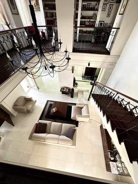 3.к. квартира в клубном доме на Тельмана Центр 187м2 пр. Кирова