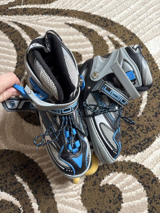 Ролики дорослі.    В гарному стані