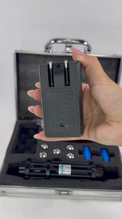 Лазерна указка b017 445nm потужний синій промінь насадки кейс мощная