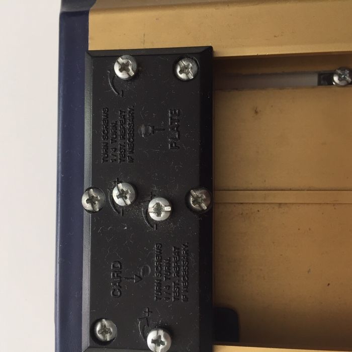 Maszynka do kart kredytowych.