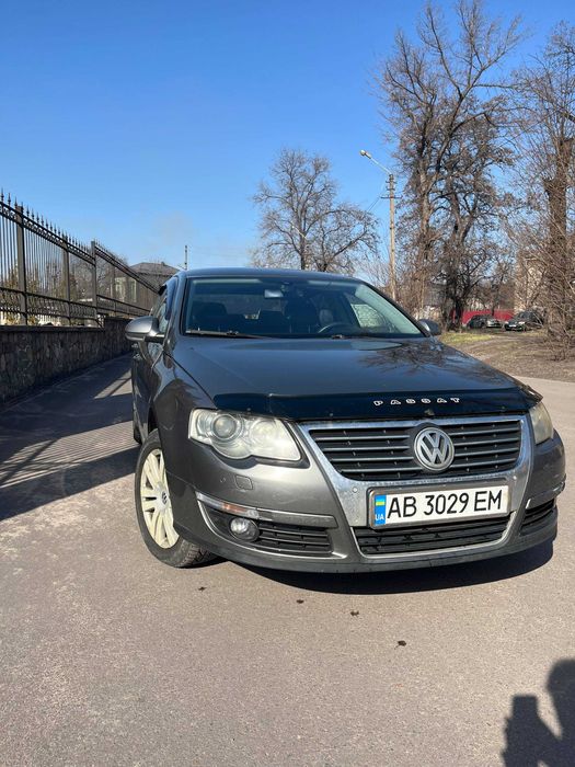 Volkswagen Passat B6 2006 2.0 FSI MT