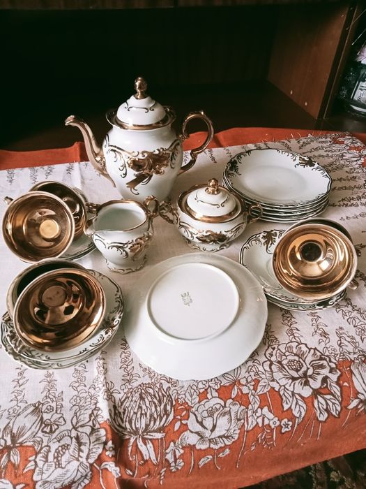 Сервизы сервантное хранение . Новые