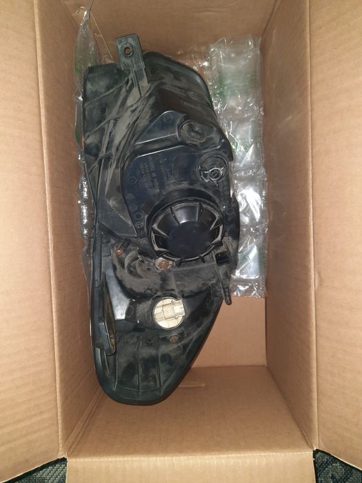 Продам фари на авто Hyunday Accent 3