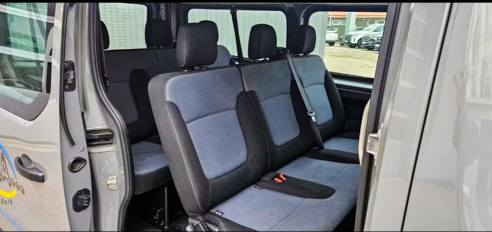 Opel Vivaro 2015 1.6 Опель Віваро
