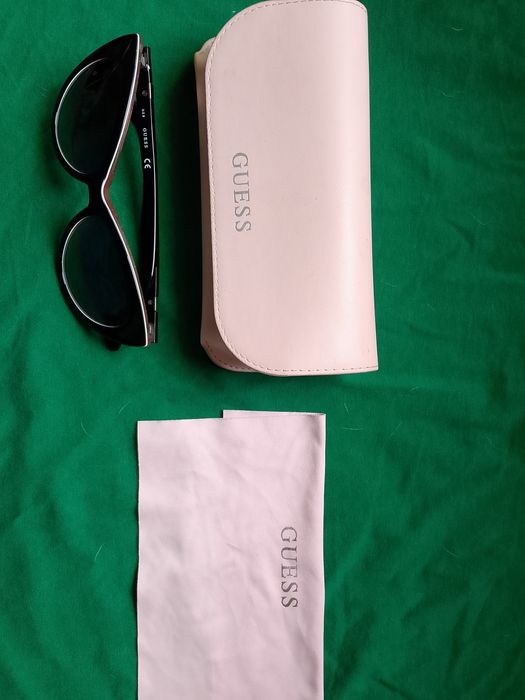 Guess okulary GU7647