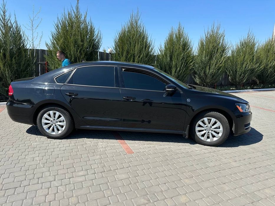 Продам доглянутий, сімейний PASSAT, у власності майже 3 роки.