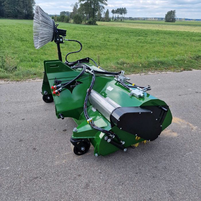 Zamiatarka na tylni TUZ z napędem na wałek WOM 1,2m