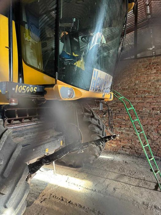 Комбайн New Holland CSX 7080 2008