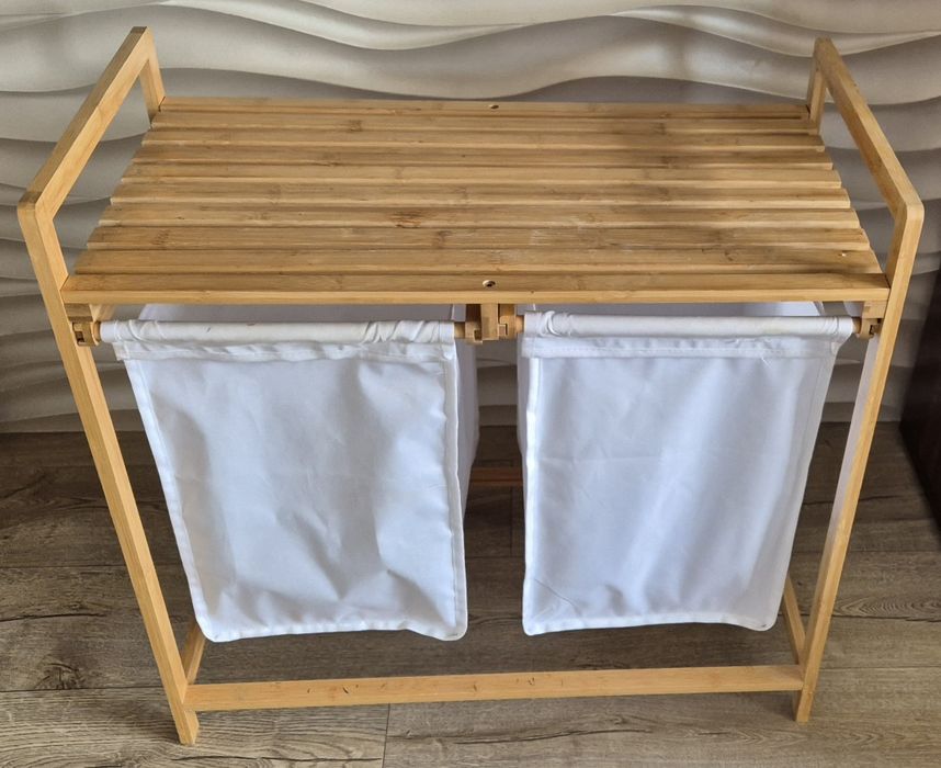 Półka łazienkowa kosze na bielizne pranie