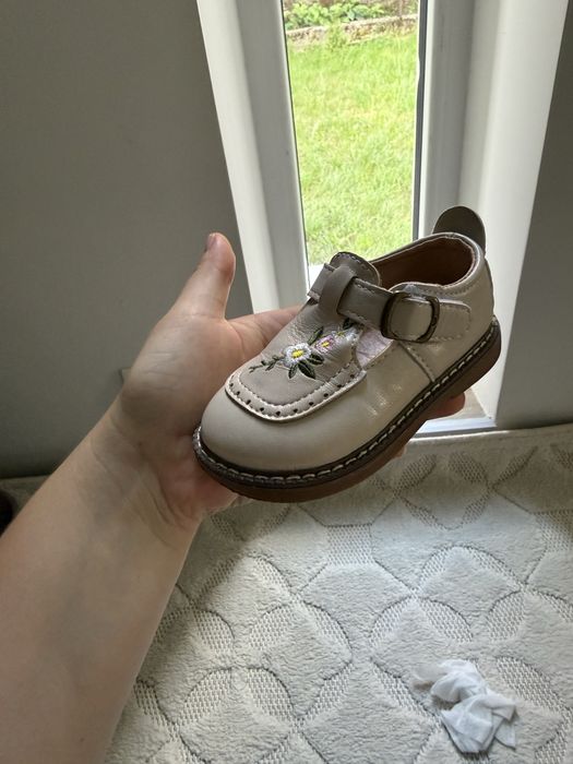 Туфлі для дівчинки
